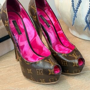 Louis Vuitton Monogram Brown Peep Toe Heels